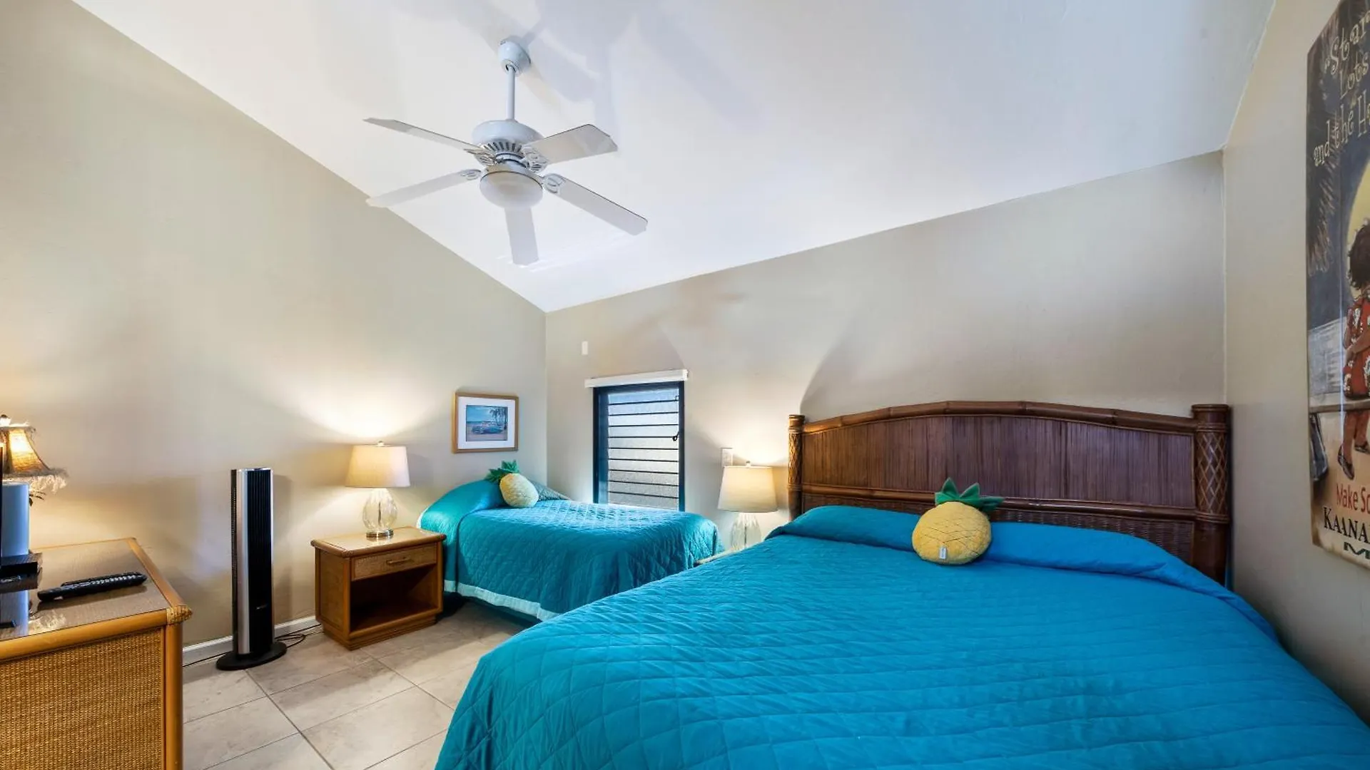 Holiday home Memories Await @ Remodeled Ks E8 - Sullivan Kahana